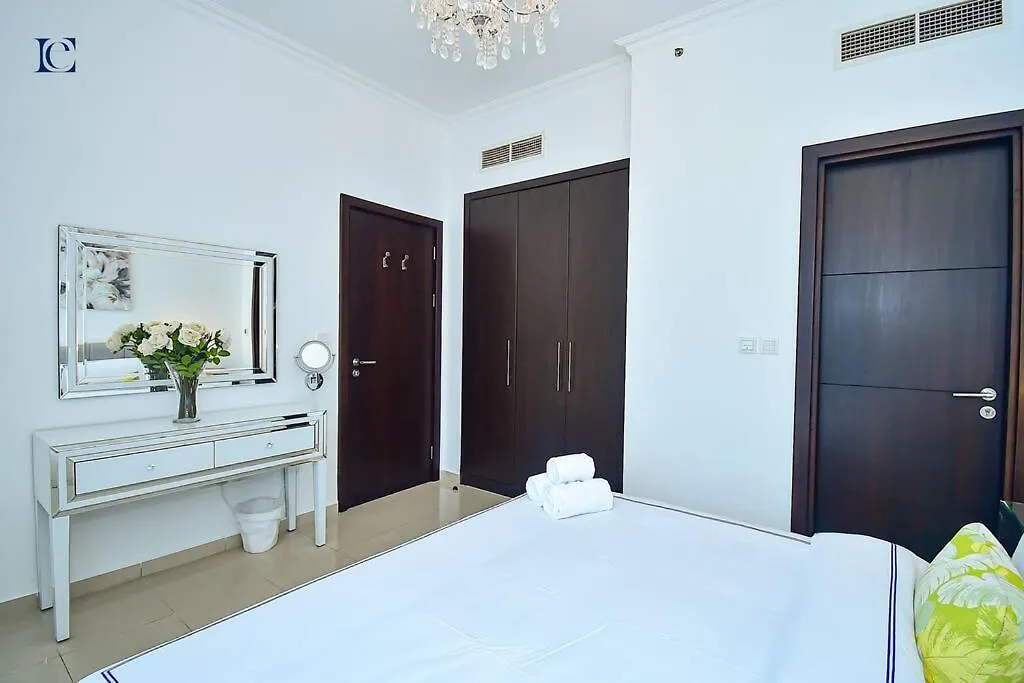 Apartment Luxury Escapes - Lake View 1Br In Bay Central Marina Dubai